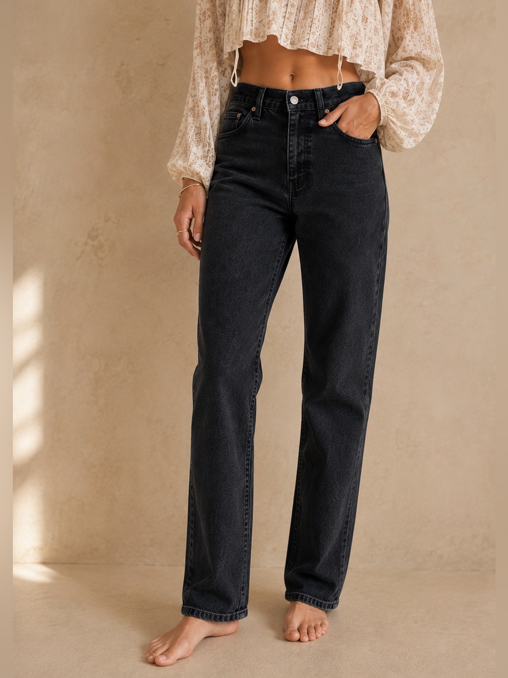 Aritzia Denim Forum The Arlo High Rise Straight Jeans - Size 26